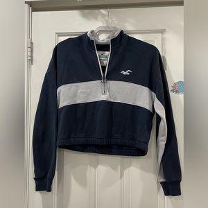 Hollister cropped quarter zip 💙